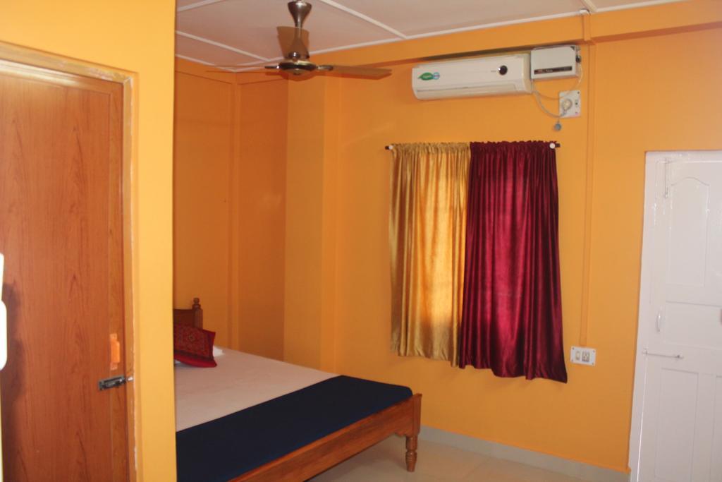 Aashiaanaa Residency Inn Port Blair Room photo