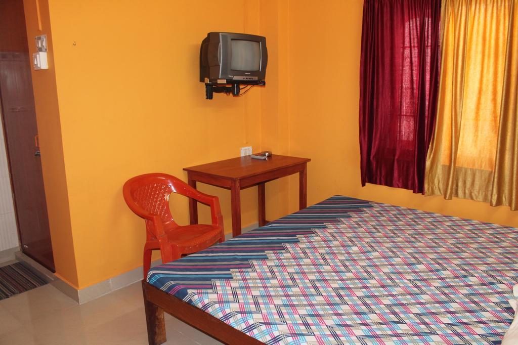 Aashiaanaa Residency Inn Port Blair Room photo