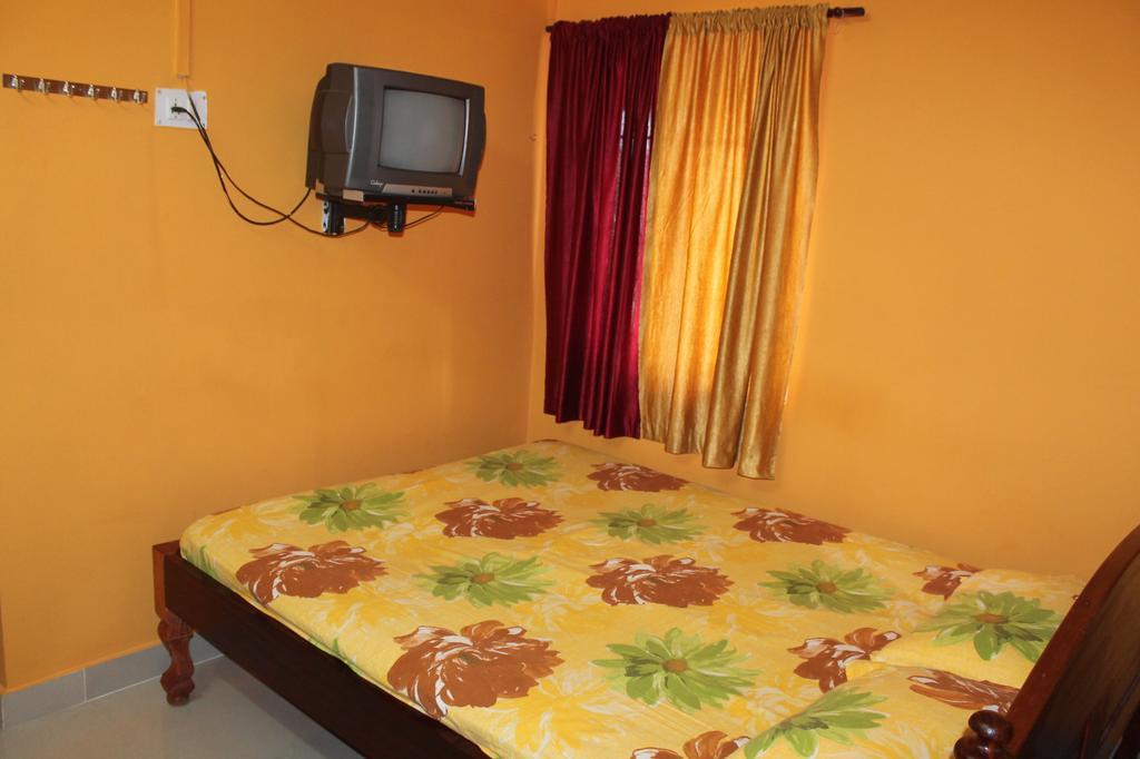 Aashiaanaa Residency Inn Port Blair Room photo