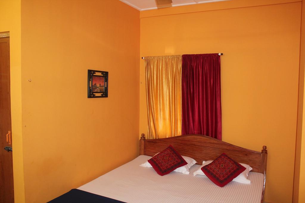 Aashiaanaa Residency Inn Port Blair Room photo